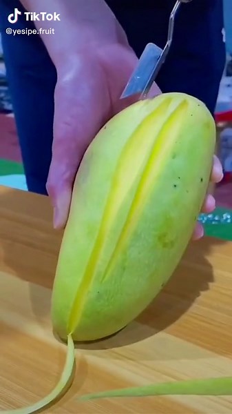 How to Peel a Mango with a Small Knife