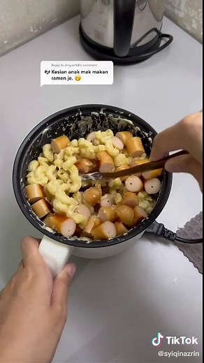 Simple Mac & Cheese Recipe for College Students