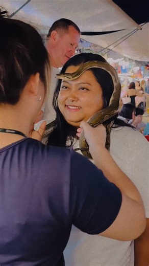 Sumki kachari on Instagram: "🐍🐍🐍 ভয় যেন লগাও নাই 🥺 Video credit goes to brave @chandnipriyam_kakati"