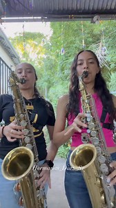 Intro CABO E VELA 🔥🎷| Hector Acosta el Torito • • #hermanasdiaz #gertrudisdiaz #altosax #emperatrizdiaz #tenorsax #saxofonistas #salvadoreñas #SV #mambo #merengue #caboevela #viral | Hermanas Diaz