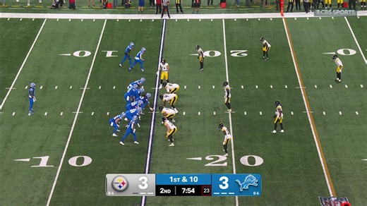 Cameron Heyward rushes up the middle for sack of Goff