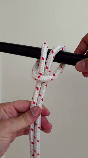 Lark’s Head knot in 15 Seconds 🔥 So Easy | Magic Knots