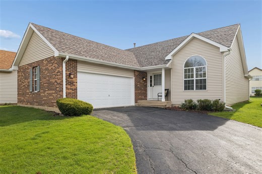 21069 W Hazelnut Ln, Plainfield, IL 60544 - MLS 12621986 - Coldwell Banker
