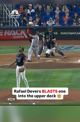He got all of that one 😮‍💨 #mlb #baseball #highlights #homerun #fypage