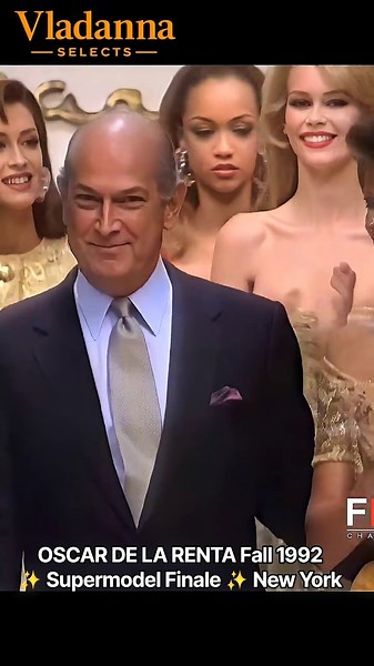 1992 Fall • Supermodels Final Walk • OSCAR DE LA RENTA • Fashion Archive New York