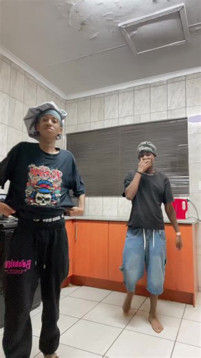 Join the Amapiano Challenge: Fast Fast Moves!