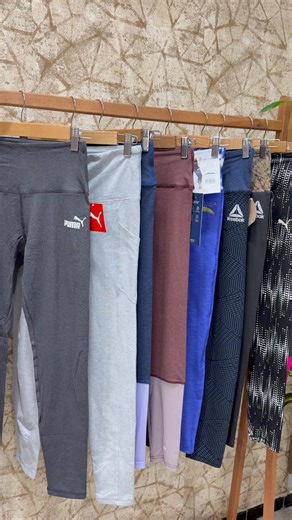 2.8K views · 26 reactions |  Les filles, c’est le bon plan du jour !  Des caleçons de sport de marques très connues, ultra confortables, parfaits pour vos séances à la salle ou vos moments détente   Et le meilleur ? Un prix fou : 18,900 dt seulement !   Tague ta copine qui fait du sport  ou celles qui préparent le bac sport, pour qu’elles profitent aussi de cette offre incroyable ! @super fans | Boutique EVE | Facebook