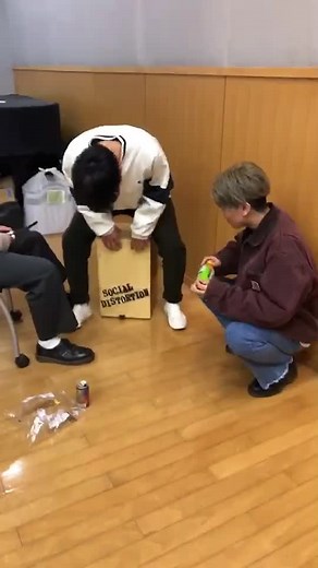 海外の方のを参考に「リズムに合わせて即興で歌う」@はる🔥 楽しいけど脳内フルコンボだドン🤯爆笑 #即興 #メドレー #ラララチャレンジ #兄弟