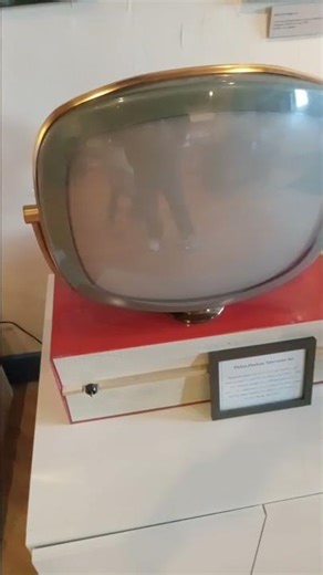 Retro 1959 Philco Predicta TV. Princess Model