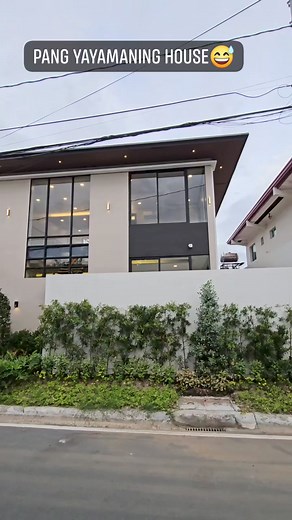 215K views · 1.9K reactions | Luxury House with Swimming pool in BF Homes Paranaque. Full House Tour In YouTube Homesearch Philippines. Details in comment section #houseforsalephilippines #HouseAndLotForSale #realestatebroker #realestate #Realty #modernhouse #houseforsale #homeforsale #fyp #bfhomes #paranaque #viral #realestateph #evaborines #modernhouse #housetour #realestateph #modernhouse | HomeSearchPh | Facebook