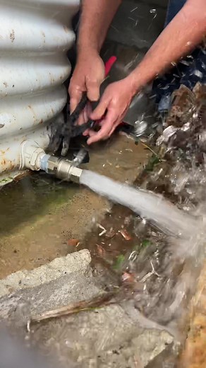 How to Install an Isolation Valve on a Rainwater Tank