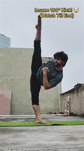 Insane 180° Slow-Mo Roundhouse Kick & Flexibility Drill! 🤯🔥 #shorts #martialarts