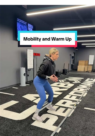 I’m a big fan of weights and lifting heavy, and Hyrox training as well. But long term mobility is so important and too many people skip it. It’s never too late to implement it #mobility #gymgirl @Carbon Performance @Kosha Fit