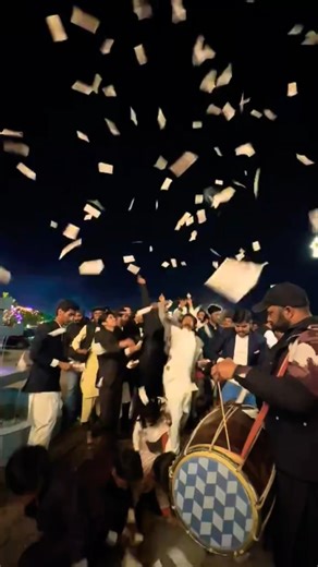 Shaadi Night Money Rain | Beautiful Wedding Moments