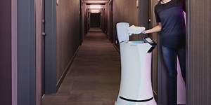 SaviOne: Savioke Unveils Its Delivery Robot