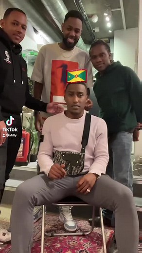 Flag Game Challenge: Guess the Country Flags!