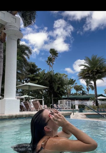 You guys I’m not one to sit here at all and judge, but this is just a #lifelesson ( #Thekrisproject ) I’m literally waking up happy then l have in years !! - no anxiety - no stress just every day life on lives terms no turmoil !!! No hangovers lies or drama I’m finally starting to grow again surrounded by people who genuinely care and don’t run when things get tough or rough! I only have room for improvement and growth… I’m developing more healthy habits within myself!! Along with healthy relati