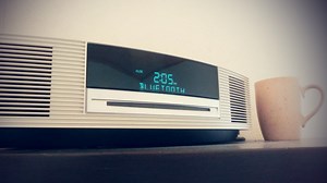 Youtubeで使えるおすすめフリーBGM１７選【DOVA-SYNDROME】