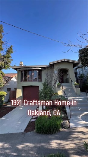 1921 Craftsman home in the Bella Vista neighborhood of Oakland, CA listed for $779,000 Listed by Noreen Sanders of Red Oak Realty #oakland #craftsman #vintagehome #bayarearealestate #hometour