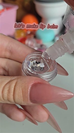 lip balm making 🌞#cosmeticcreation#beautycreator#mixingmakeup