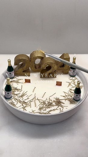Sparkly New Year's Candle Making | Champagne Bottles & DIY Ideas