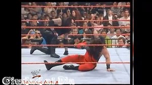 #TheUndertaker vs #Kane en #Wrestlemania 14. El día que se olvidaron de su madre, y se rompieron la madre, literal! | Ciudadpe