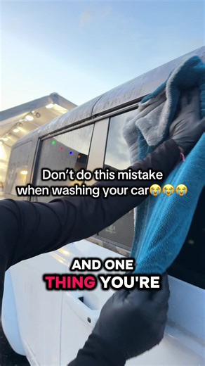 This towel is at the top of its drying game #fyp #dryingtowel #detailer #carwash #waterspots