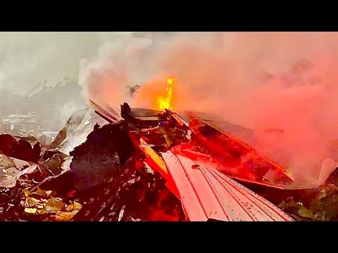 FDNY BOX 2427 ~ FDNY BATTLING 10-75 FIRE IN A SCRAP YARD ON TRUXTON STREET IN HUNTS POINT, DA BRONX.