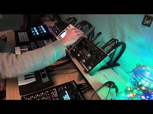 Torso S4 and Ditto X4 frippertronic looping ✨💫✨