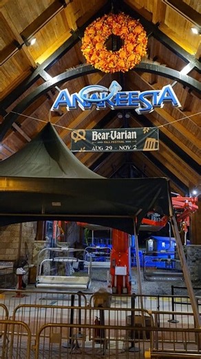 A little lift warm-up at Anakeesta in Gatlinburg before the chairs and cabins fill with excited, eager, and anxious guests.😃 Video taken on Tuesday morning.📲 | Gatlinburg NOW