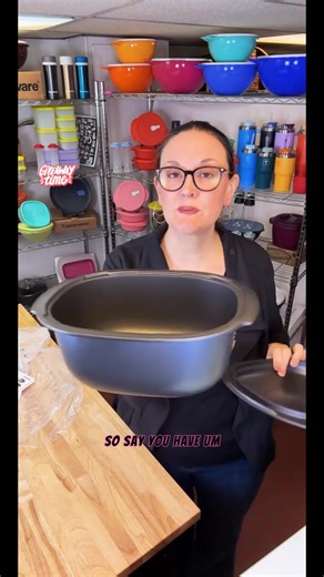 Tupperware Ultra Pro Round Casserole with Cooking Lid, Lightweight Design, about 10in Diameter, Compact Size, Ideal for Baking Projects