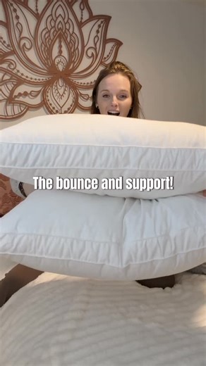 Amber Ulrey on Instagram: "Comment "link" to be sent the link to this product. MAKE SURE TO BE FOLLOWING ME BEFORE YOU COMMENT to be sure you receive the message! The utopia bedding gutted pillows are a great pillow to use if you want something that’s a little fluffier but also has a good gift to it so it’s gonna really cradle your head in your neck. I find the utopia luxury hotel pillows to be really comfortable and they seem to really support my alignment. #Pillow #UtopiaPillow #LuxuryPillow #