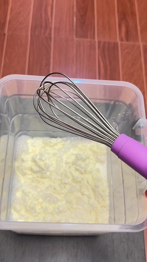 Making Yoghurt for the First Time | Easy Yoghurt Bowl & Drinking Yoghurt