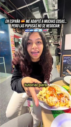 Así es como REALMENTE se comen las pupusas 🇸🇻 (y muchos lo hacen mal)