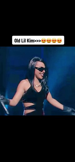 #lilkim #lilkimqueenbee #fyp #foryou #yourpage #rapper #live #livemusic #viral #diddy #artist #notoriousbig #makemefamous #makemeviral #viral #90s #throwbacksongs #legend #tbt #performance #iconicmoments #fyp #foryourpage #yourpage