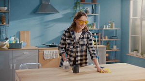 How to Clean Kitchen Cabinets