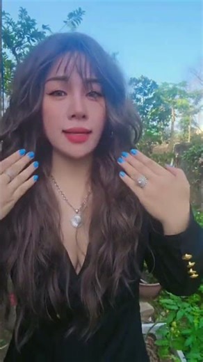 YEARS OF DATING. NOW SHE'S BEAUTIFUL, BUT UGLY. I DON'T HAVE A CHANCE.