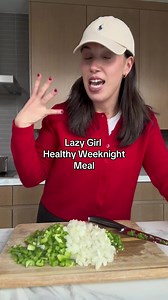 If you want to start eating healthier but cooking overwhelms you - this one is for you!! #healthy #healthyrecipes #easydinner | Nutritiouslyeasy