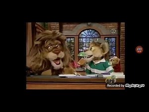 between the lions theo reads Pete's a pizza 🍕