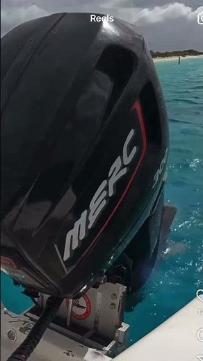 This Mercury 300 Pro Max SCREAMS as the storm closes in — pure adrenaline! #mercuryracing #shorts #1