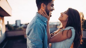 Suara Desahan Bisa Mempercepat Orgasme, Ini Penjelasannya