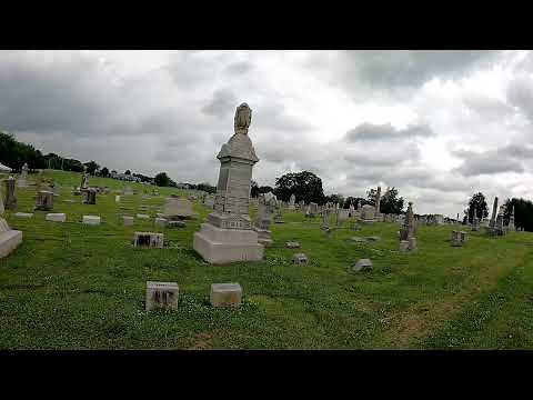 Minnie Pearl Grave. Franklin TN. Hee Haw. Grand Ole Opry.