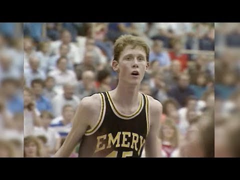 1988: Shawn Bradley learning to deal with nationwide fame in a small town
