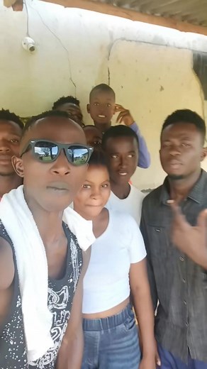 483 reactions · 24 comments | Hello ladies and gentlemen enjoy sweet Mende music from Kenema by Ndormai SB ft Yea Safie and others. AGBAINA KUSIMA is most trending traditional song right now. What i in mind again? | Ndormai SB | Facebook