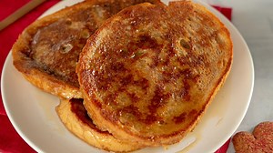 How to Make Gingerbread French Toast