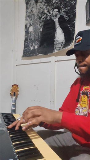 145K views · 3.6K reactions | Roots, Rock, Reggae. Organ bubblings in the studio making sweet reggae music - new music real soon!! #reggae ❤️ | Royal Sounds | Facebook