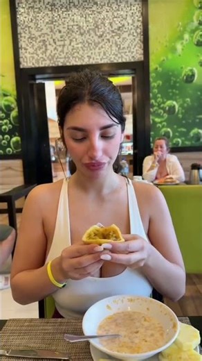 Ika D' Auria eating fruit #shorts #food #bufalika #beauty #eating