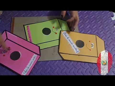 CRAFTS: PERUVIAN CAJON MADE OF PAPER