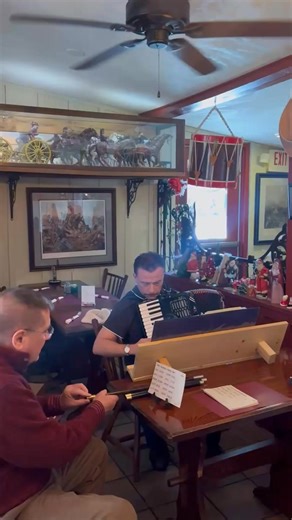 At Sweney’s Tavern, we always have fun! Meet Ken and Steve. They are playing the accordion and the fife for our customers’ enjoyment. | Farnsworth House Inn