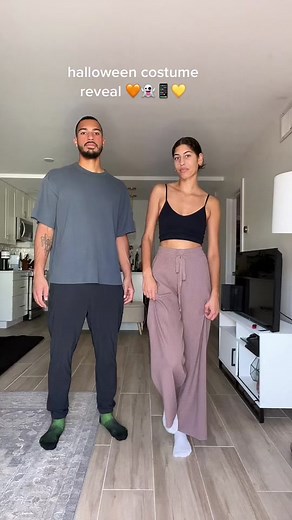 Creative Couple Halloween Costume Ideas for Danny Phantom Fans